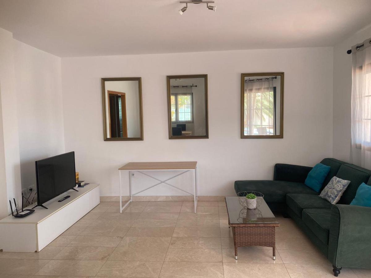 Royal Park Guesthouse Corralejo Extérieur photo